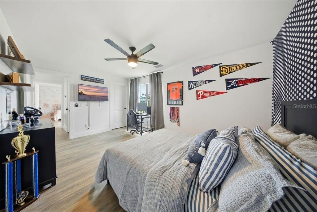 En Venta: $1,525,000 (4 camas, 3 baños, 3277 Pies cuadrados)