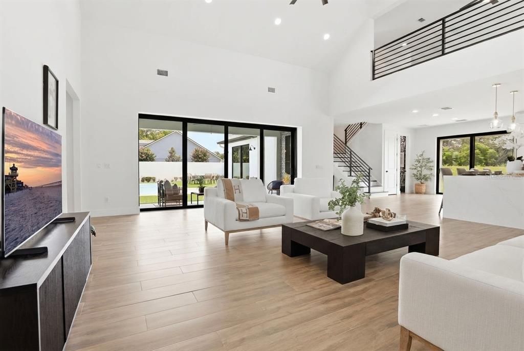En Venta: $1,525,000 (4 camas, 3 baños, 3277 Pies cuadrados)