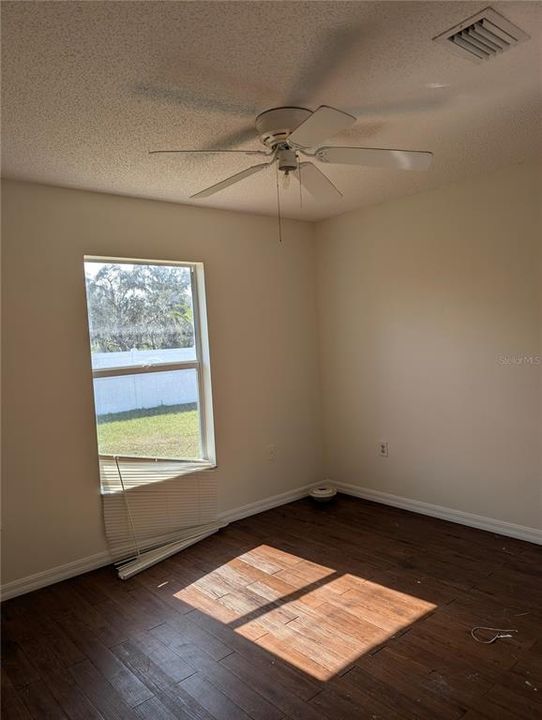 For Rent: $2,200 (4 beds, 2 baths, 1680 Square Feet)
