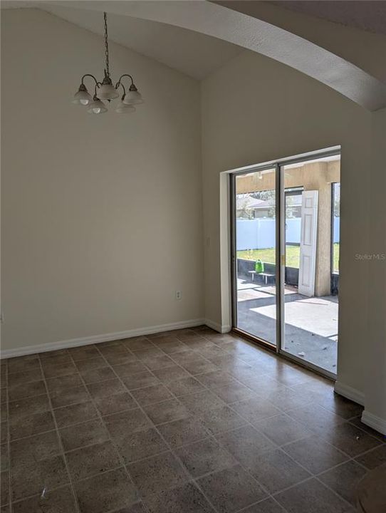 For Rent: $2,200 (4 beds, 2 baths, 1680 Square Feet)