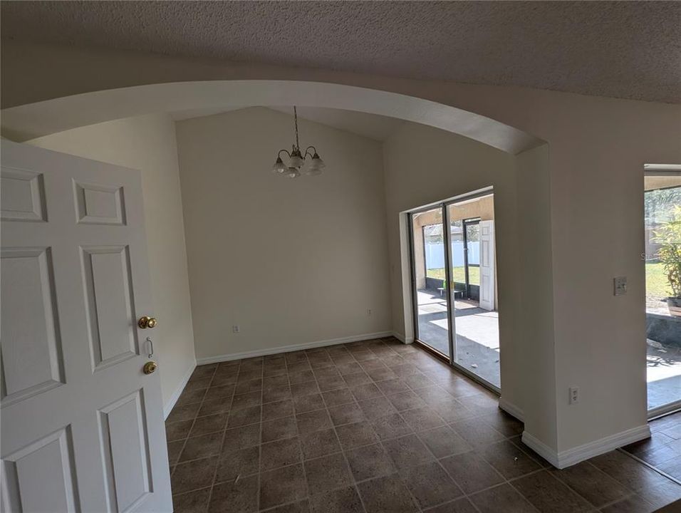 For Rent: $2,200 (4 beds, 2 baths, 1680 Square Feet)