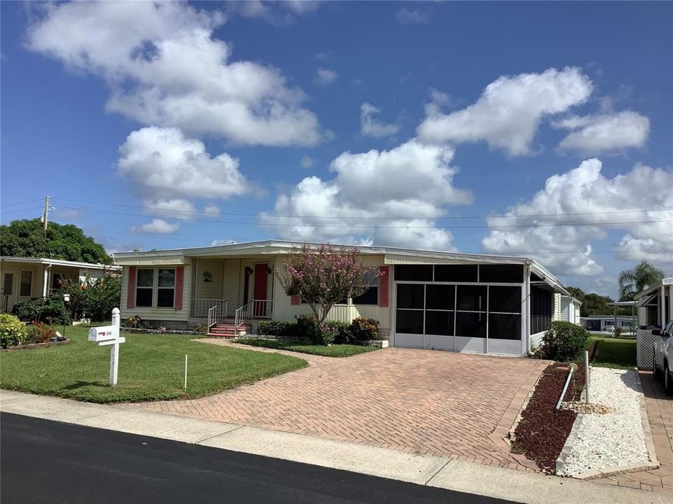For Sale: $219,000 (3 beds, 2 baths, 1472 Square Feet)