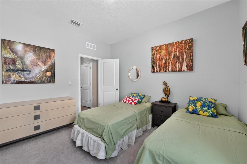 На продажу: $435,990 (4 спален, 2 ванн, 2262 Квадратных фут)