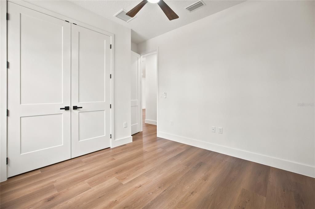 For Sale: $499,900 (4 beds, 2 baths, 2073 Square Feet)