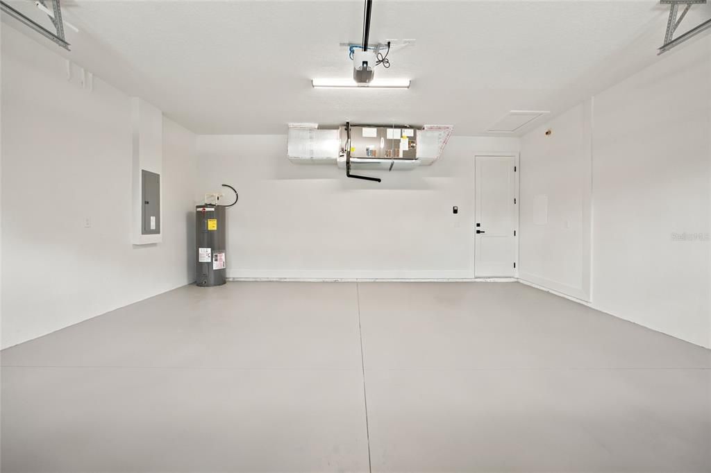 For Sale: $499,900 (4 beds, 2 baths, 2073 Square Feet)