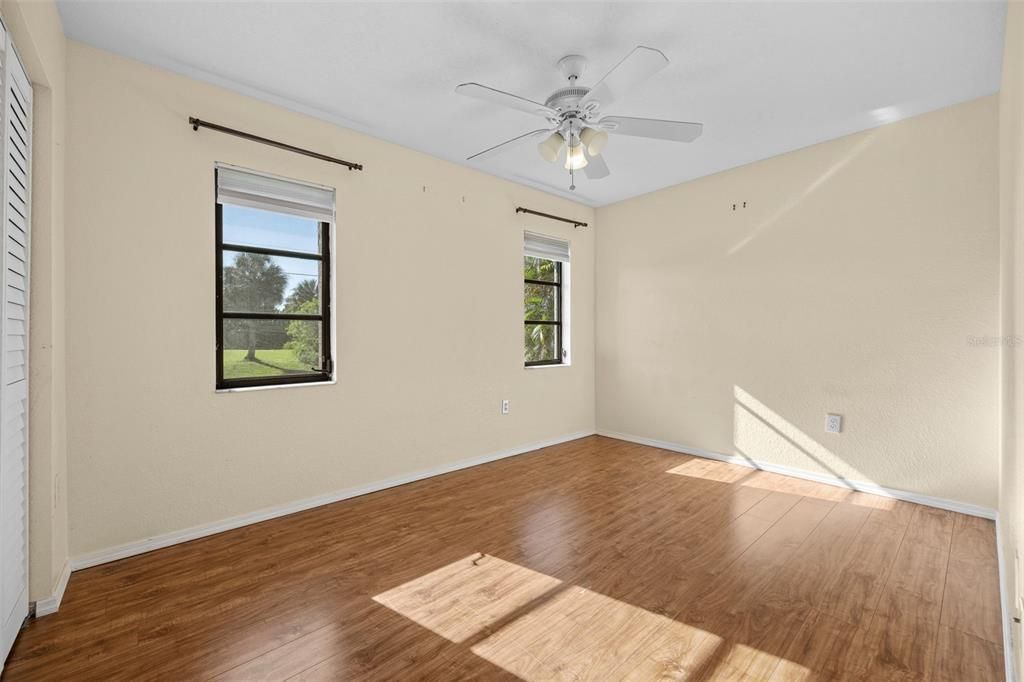 For Sale: $242,000 (3 beds, 2 baths, 1236 Square Feet)