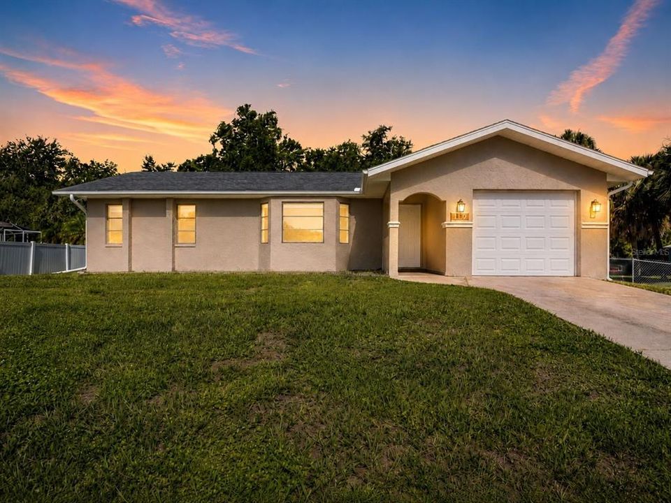 For Sale: $242,000 (3 beds, 2 baths, 1236 Square Feet)