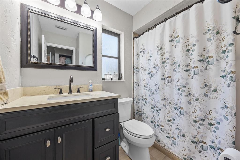 For Sale: $242,000 (3 beds, 2 baths, 1236 Square Feet)