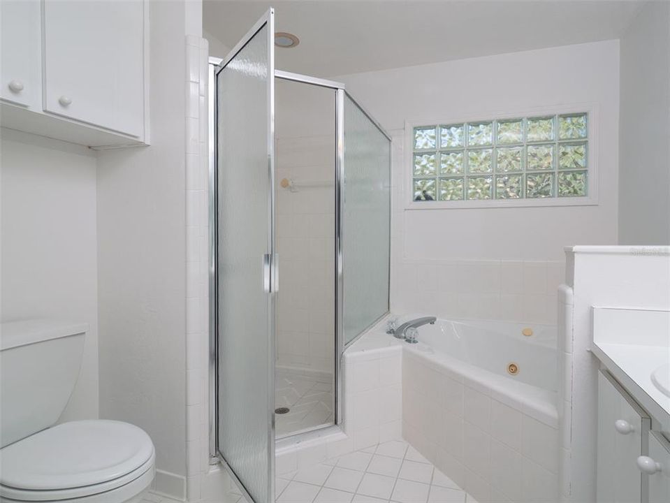 For Sale: $342,000 (3 beds, 2 baths, 1712 Square Feet)