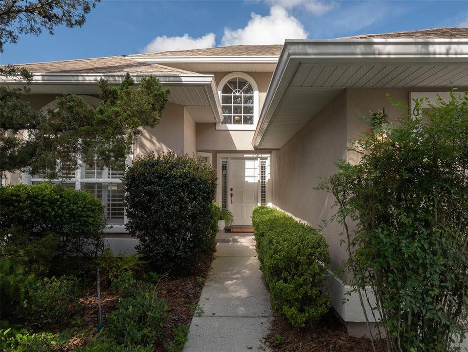 For Sale: $342,000 (3 beds, 2 baths, 1712 Square Feet)