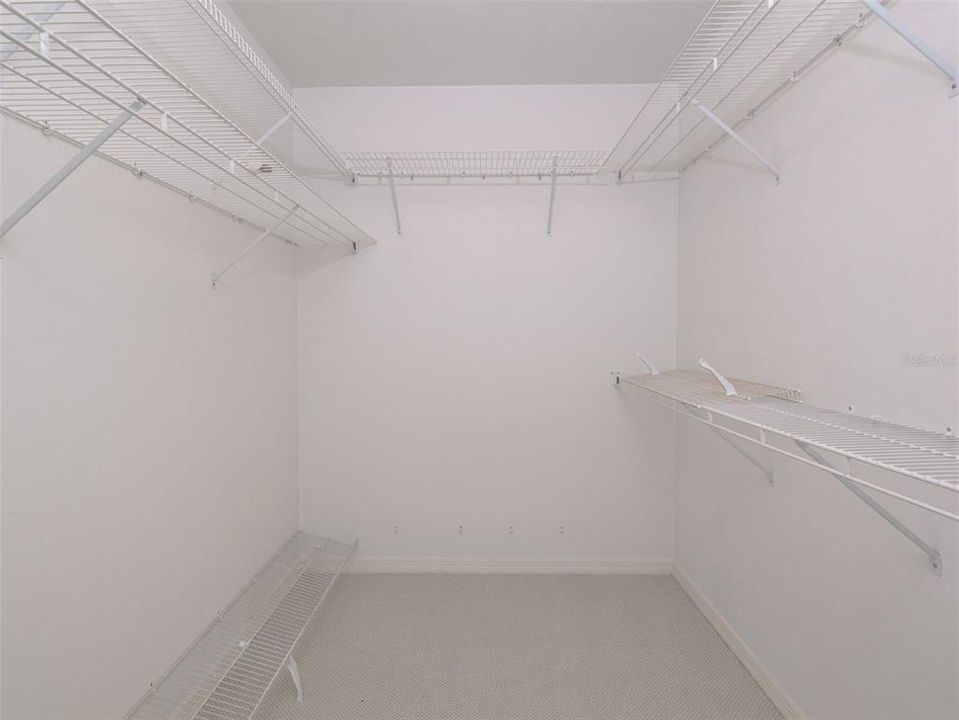 For Sale: $342,000 (3 beds, 2 baths, 1712 Square Feet)