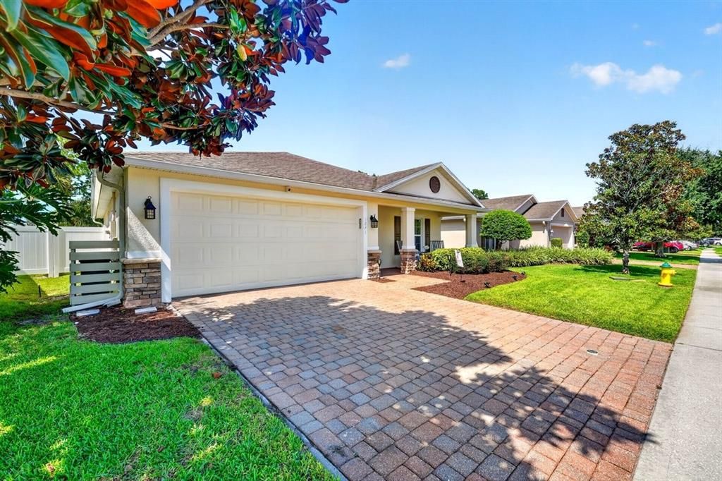 For Sale: $370,000 (3 beds, 2 baths, 1320 Square Feet)