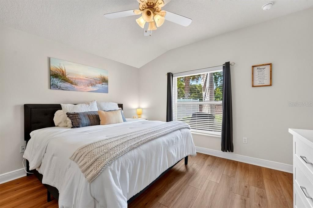 For Sale: $370,000 (3 beds, 2 baths, 1320 Square Feet)