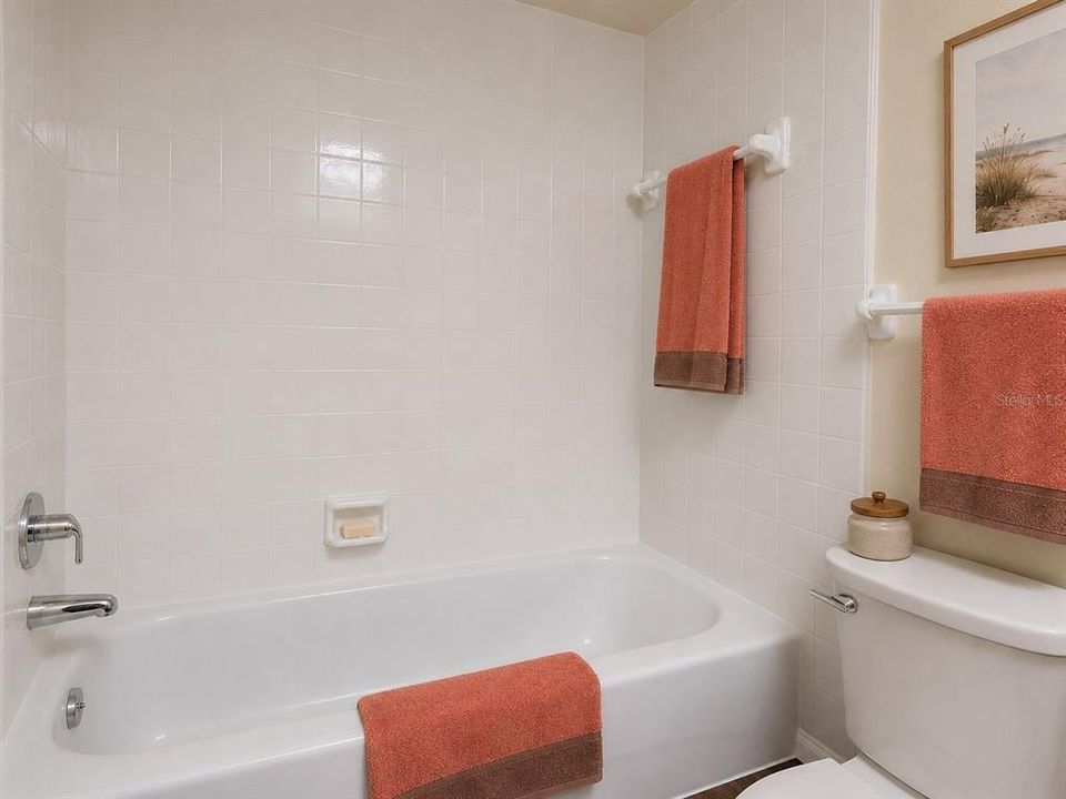 En Venta: $117,900 (1 camas, 1 baños, 825 Pies cuadrados)