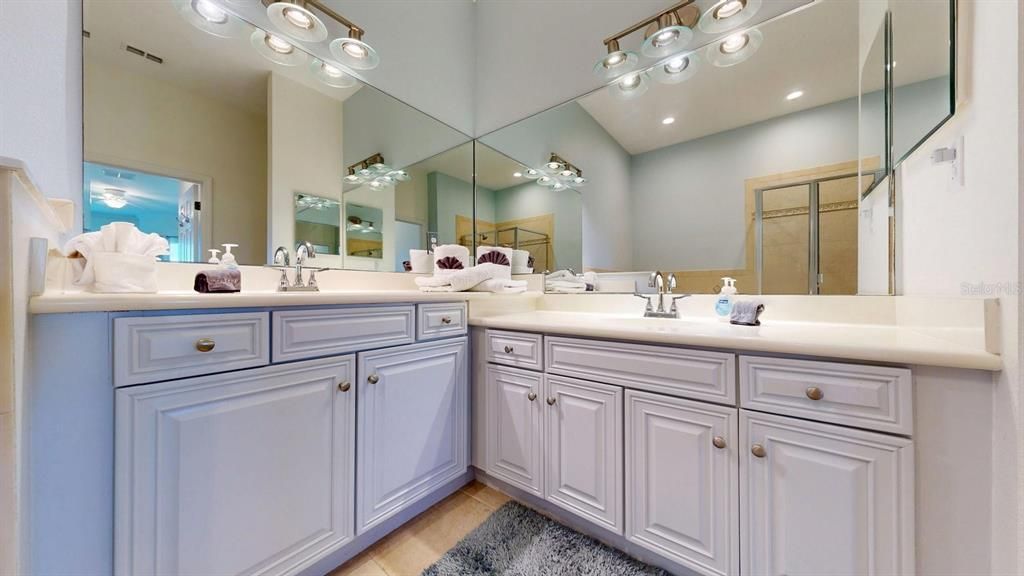 For Sale: $649,000 (3 beds, 2 baths, 1682 Square Feet)