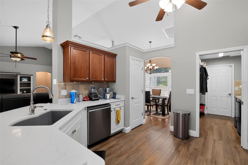 For Sale: $389,900 (3 beds, 2 baths, 2178 Square Feet)