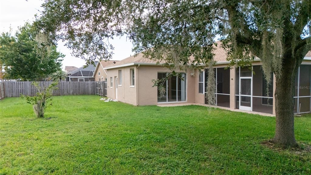 En Venta: $448,000 (4 camas, 3 baños, 2145 Pies cuadrados)