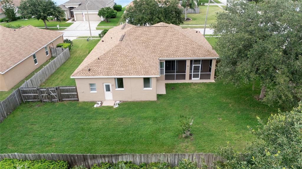 En Venta: $448,000 (4 camas, 3 baños, 2145 Pies cuadrados)