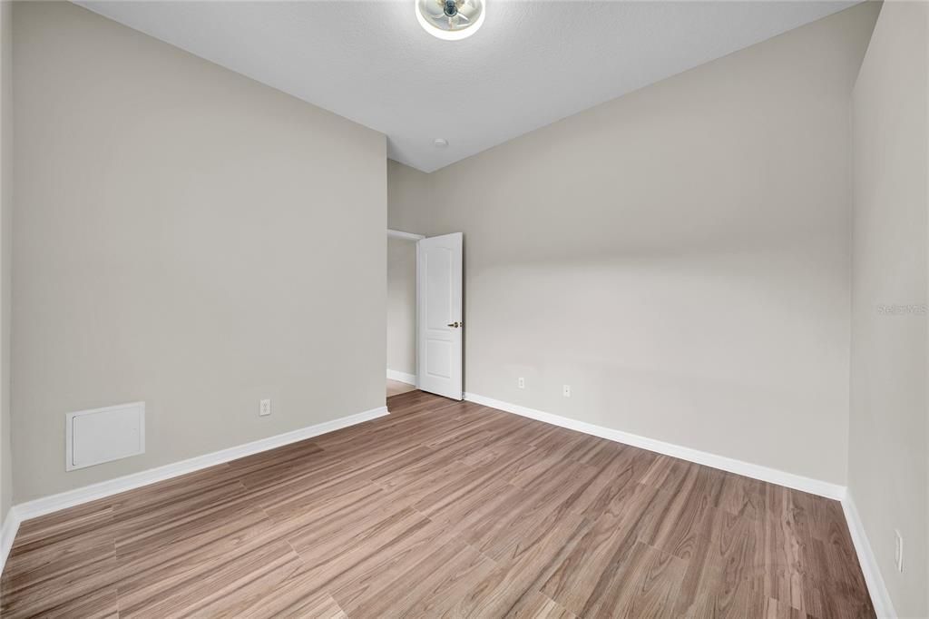 En Venta: $448,000 (4 camas, 3 baños, 2145 Pies cuadrados)