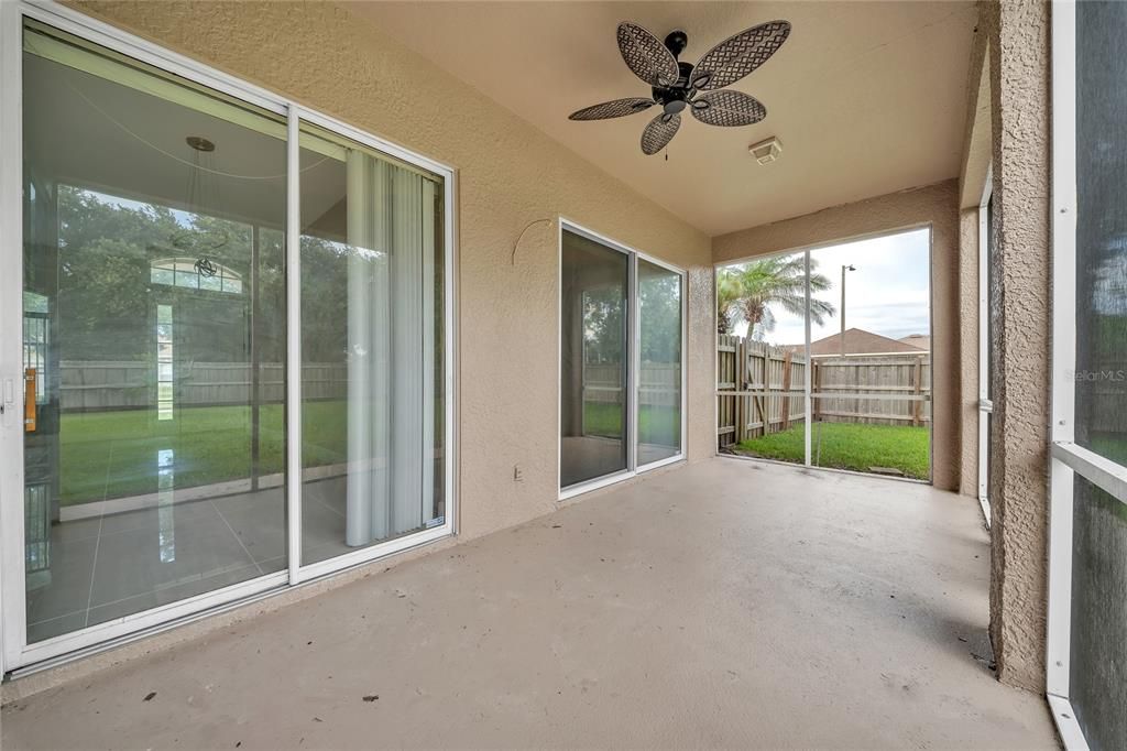 En Venta: $448,000 (4 camas, 3 baños, 2145 Pies cuadrados)