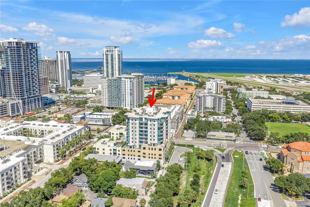 En Venta: $699,900 (2 camas, 2 baños, 1260 Pies cuadrados)