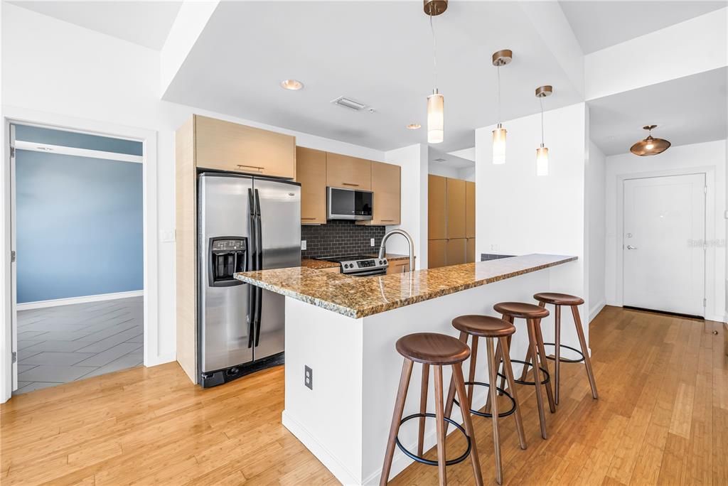 En Venta: $699,900 (2 camas, 2 baños, 1260 Pies cuadrados)
