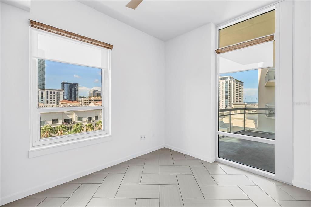 En Venta: $699,900 (2 camas, 2 baños, 1260 Pies cuadrados)