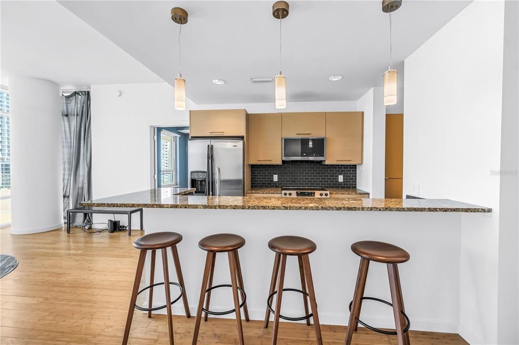 En Venta: $699,900 (2 camas, 2 baños, 1260 Pies cuadrados)