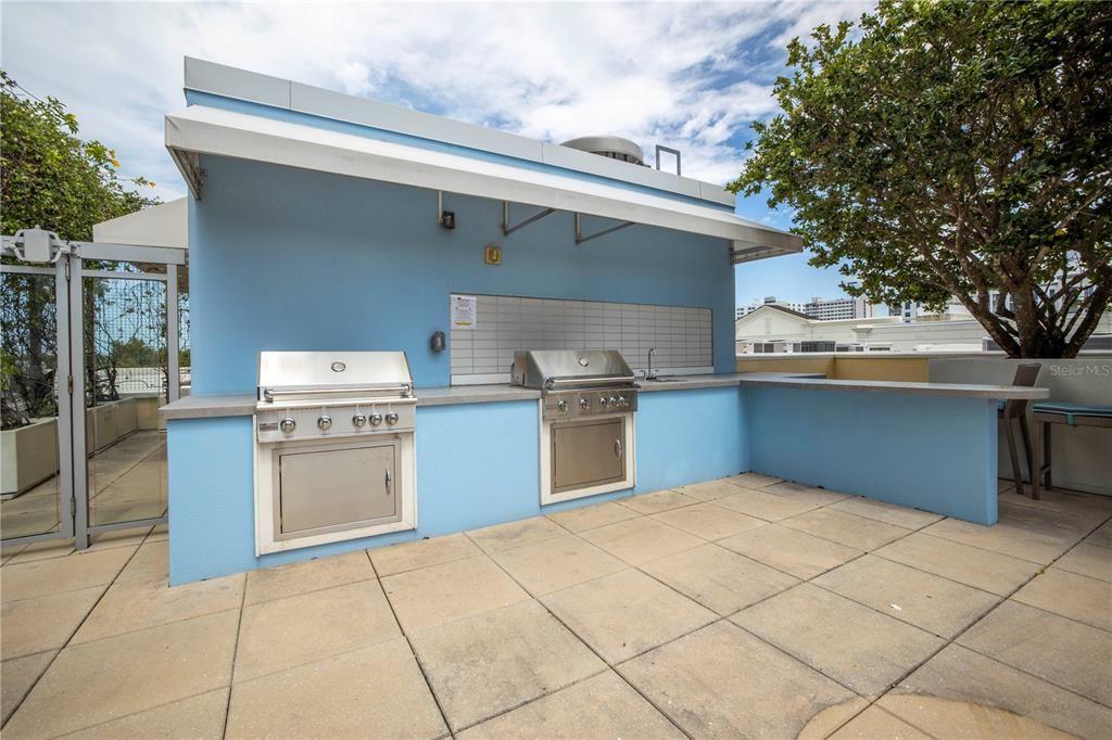 En Venta: $699,900 (2 camas, 2 baños, 1260 Pies cuadrados)