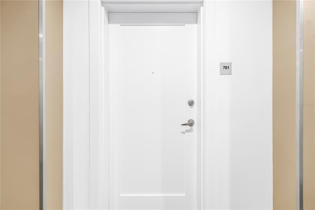 En Venta: $699,900 (2 camas, 2 baños, 1260 Pies cuadrados)