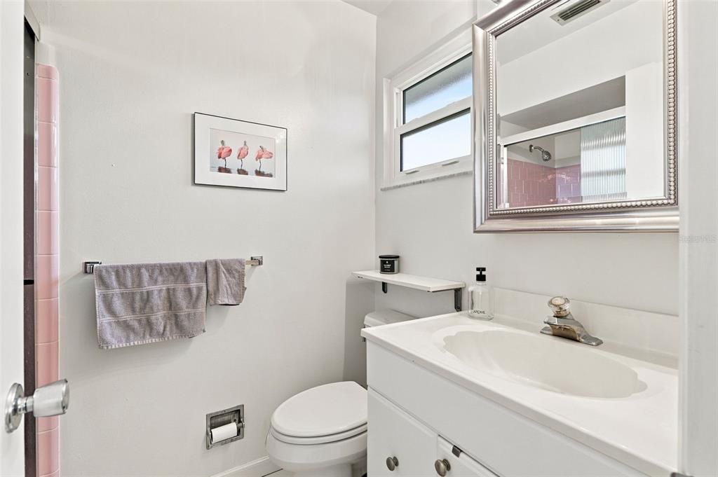For Sale: $275,000 (2 beds, 2 baths, 1120 Square Feet)