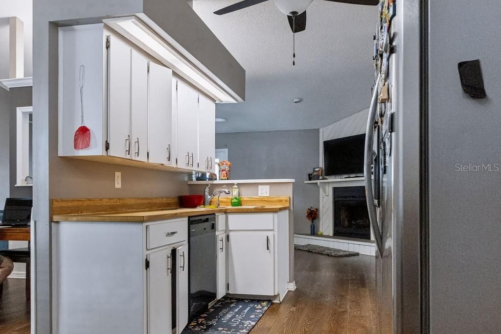 En Venta: $314,900 (3 camas, 2 baños, 1484 Pies cuadrados)