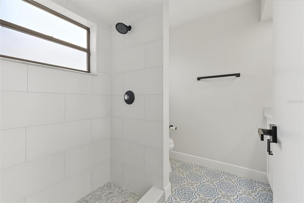 For Sale: $340,000 (3 beds, 2 baths, 1509 Square Feet)