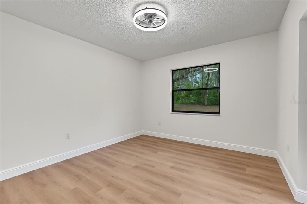 For Sale: $340,000 (3 beds, 2 baths, 1509 Square Feet)