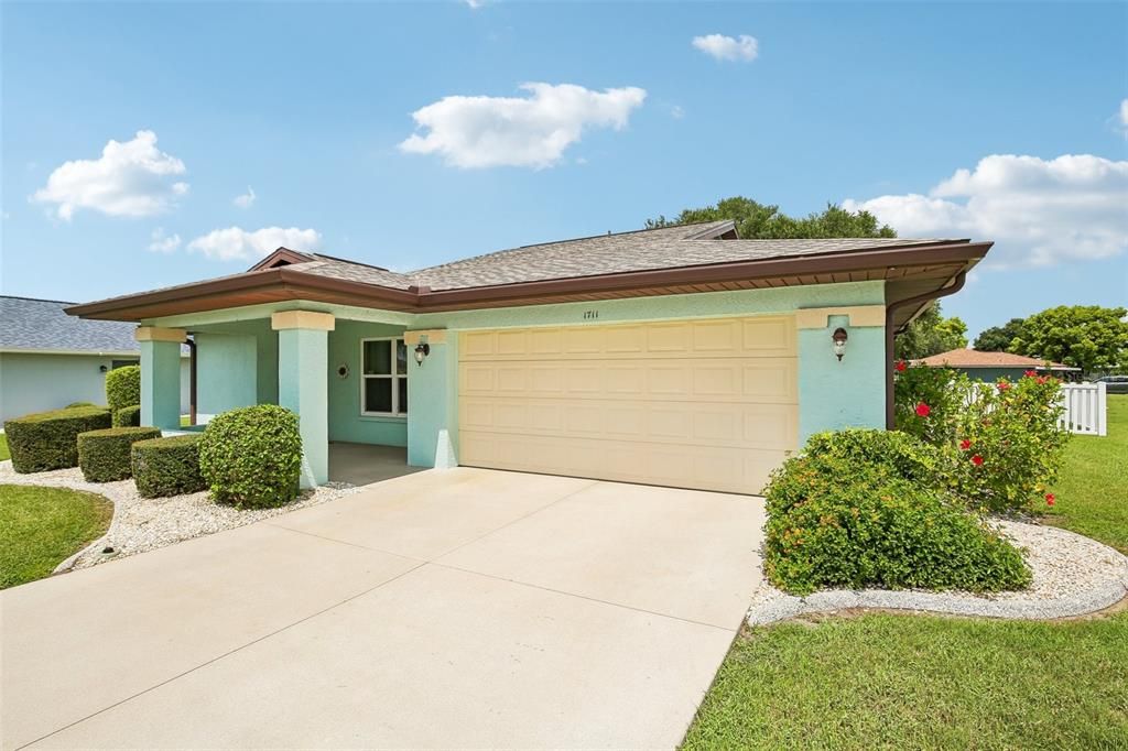For Sale: $284,900 (2 beds, 2 baths, 1845 Square Feet)