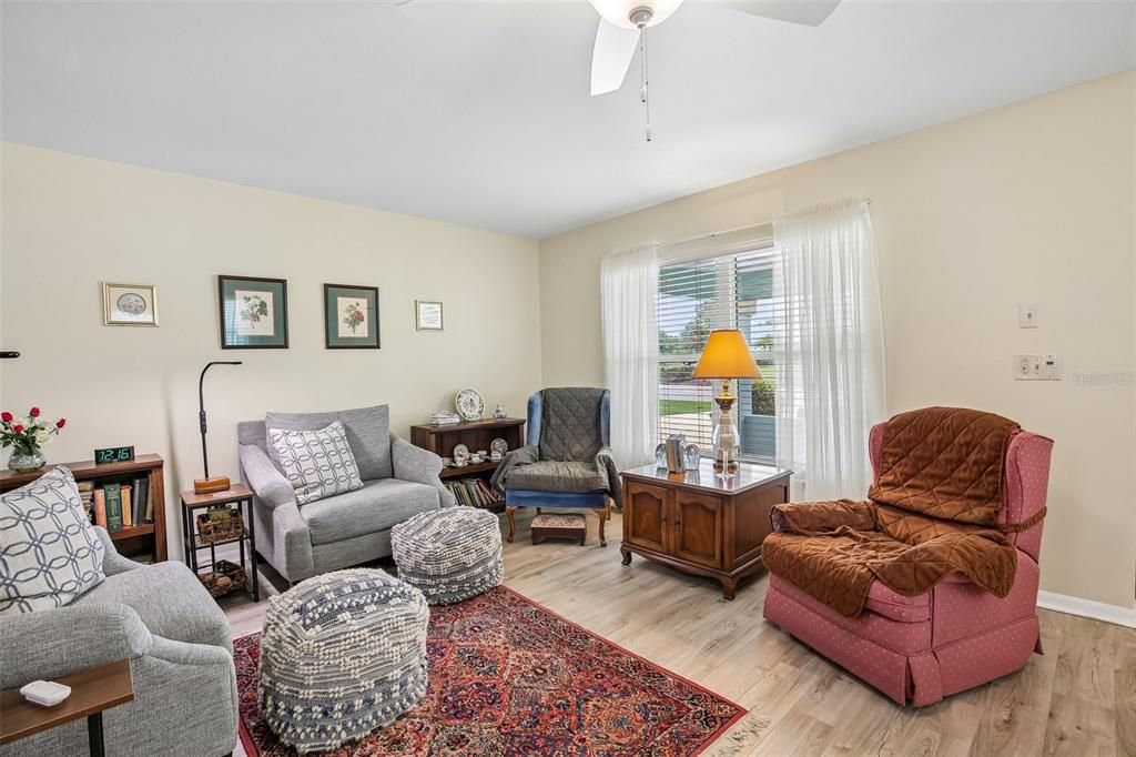 For Sale: $284,900 (2 beds, 2 baths, 1845 Square Feet)