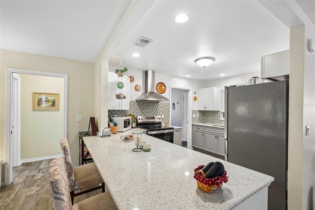 For Sale: $284,900 (2 beds, 2 baths, 1845 Square Feet)