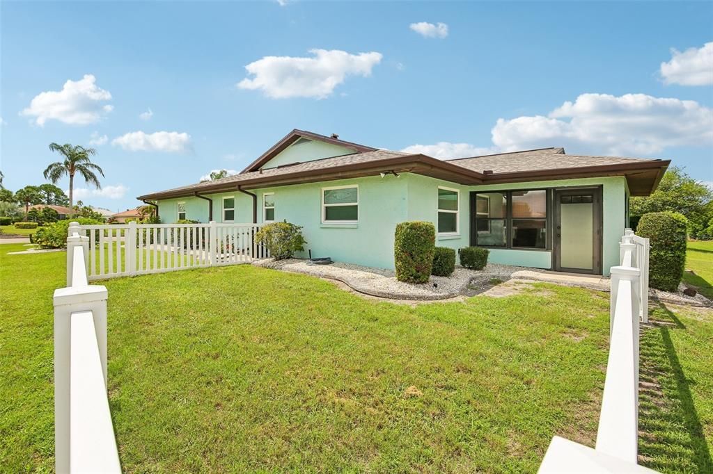 For Sale: $284,900 (2 beds, 2 baths, 1845 Square Feet)
