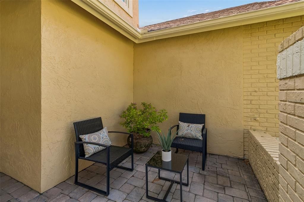 For Sale: $599,000 (3 beds, 3 baths, 2186 Square Feet)