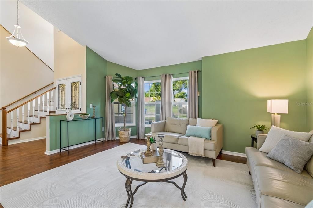 For Sale: $599,000 (3 beds, 3 baths, 2186 Square Feet)
