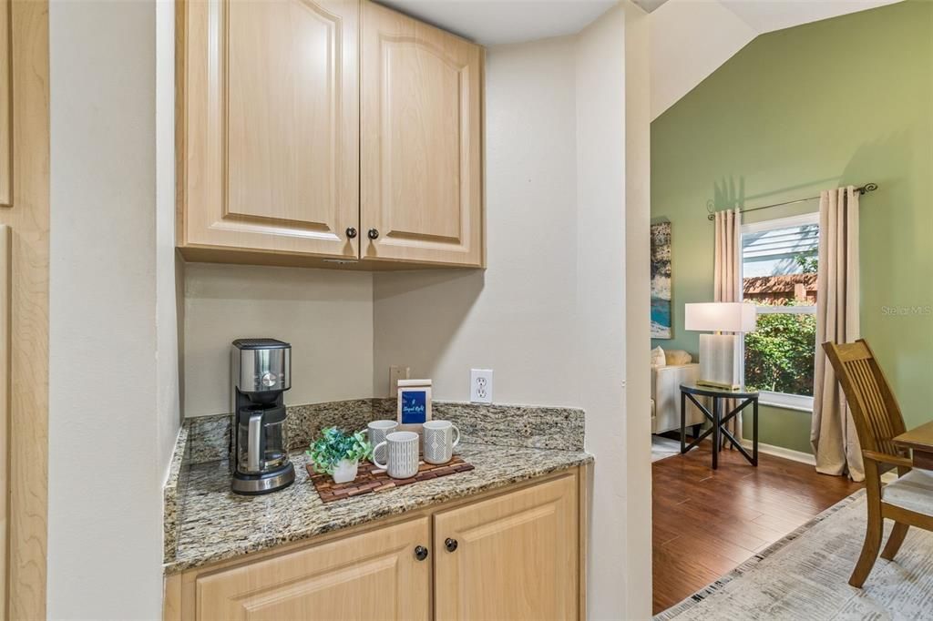 For Sale: $599,000 (3 beds, 3 baths, 2186 Square Feet)