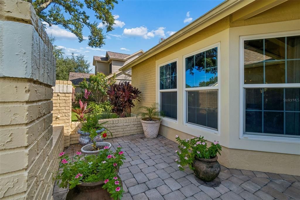 For Sale: $599,000 (3 beds, 3 baths, 2186 Square Feet)