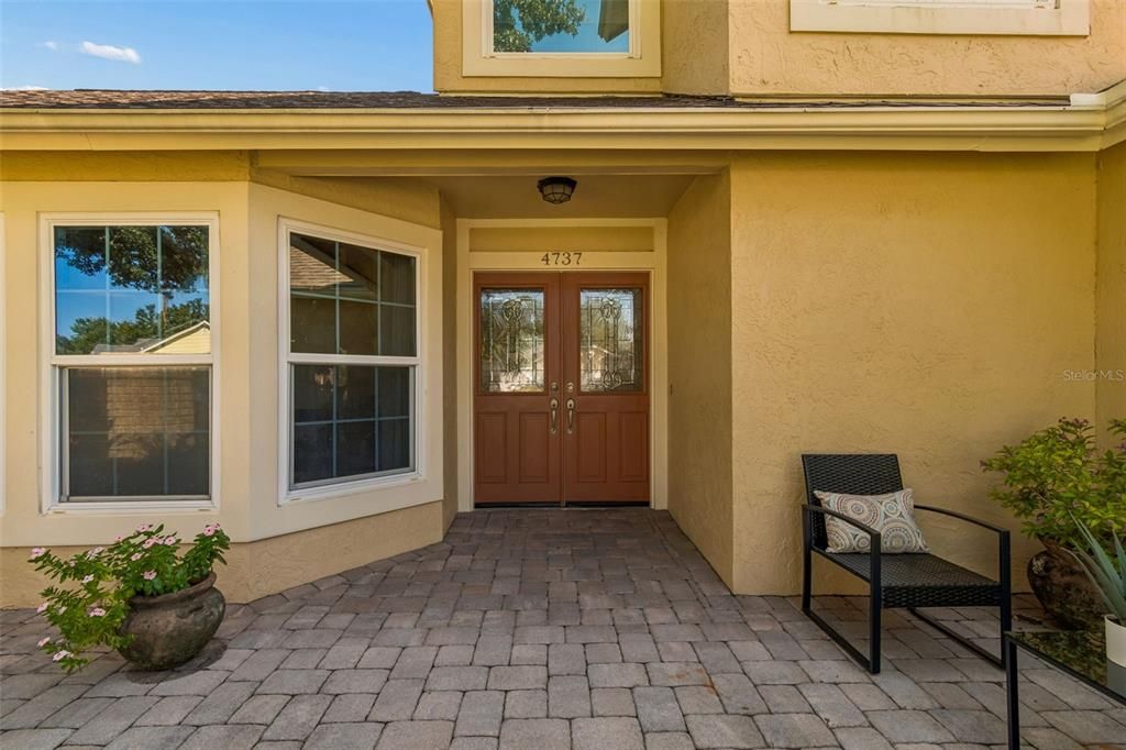 For Sale: $599,000 (3 beds, 3 baths, 2186 Square Feet)