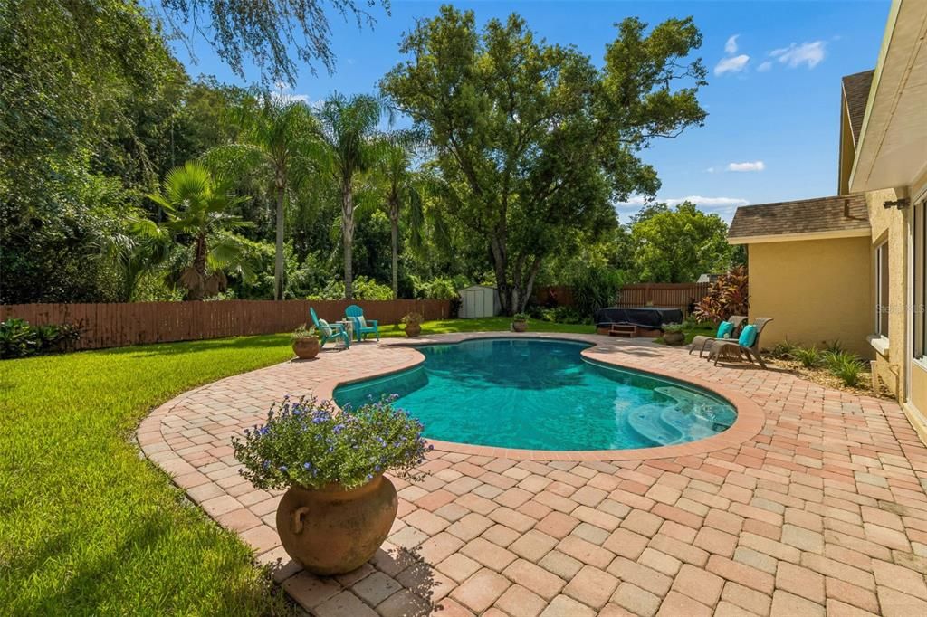 For Sale: $599,000 (3 beds, 3 baths, 2186 Square Feet)
