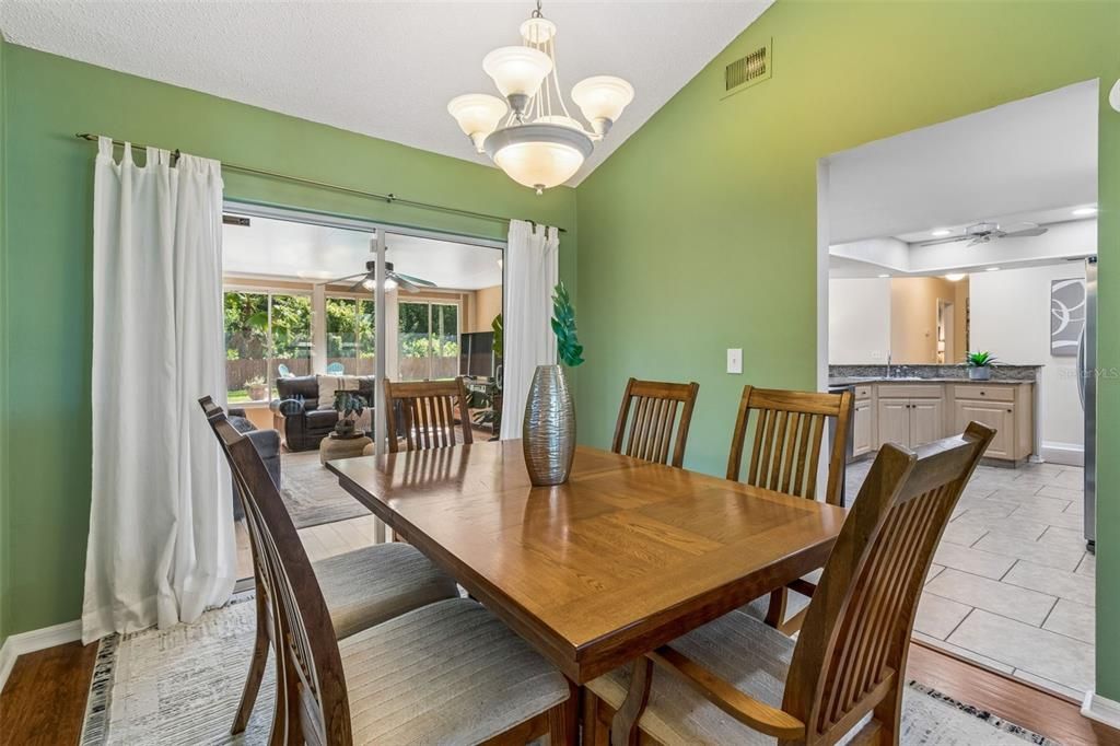 For Sale: $599,000 (3 beds, 3 baths, 2186 Square Feet)