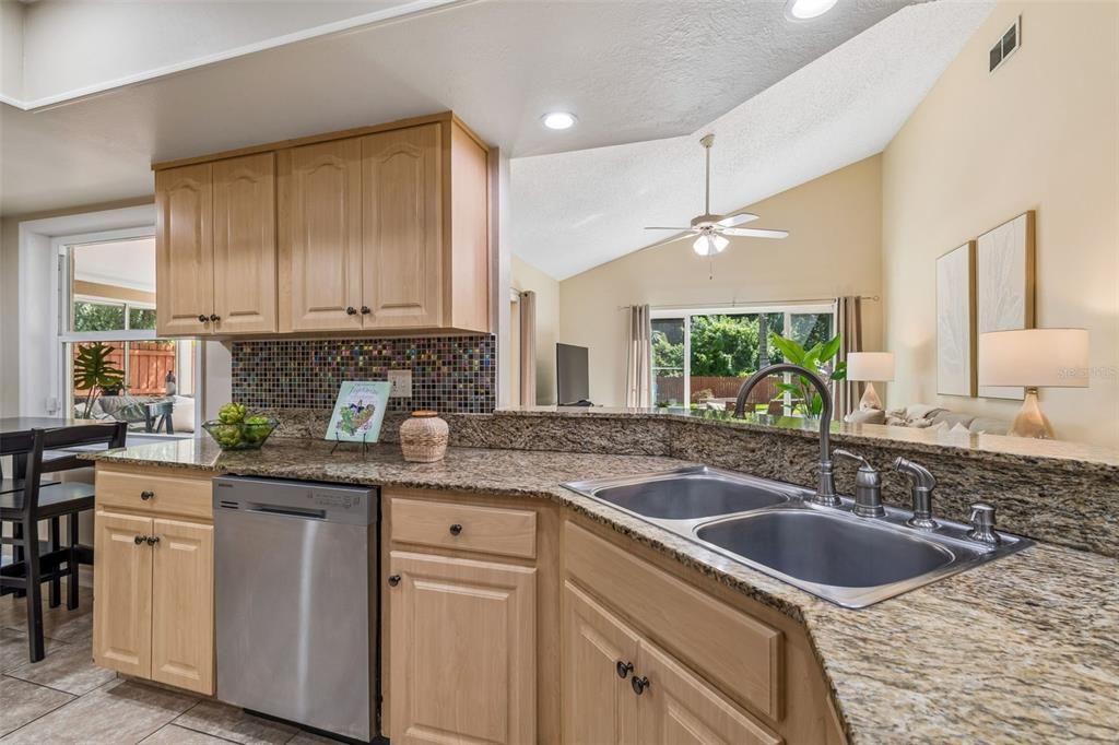 For Sale: $599,000 (3 beds, 3 baths, 2186 Square Feet)