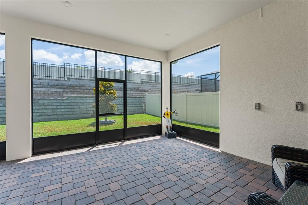 For Sale: $899,000 (3 beds, 3 baths, 2872 Square Feet)