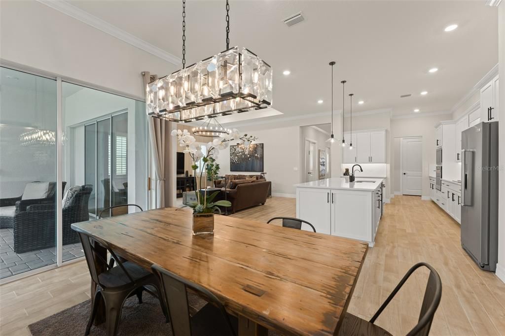 For Sale: $899,000 (3 beds, 3 baths, 2872 Square Feet)