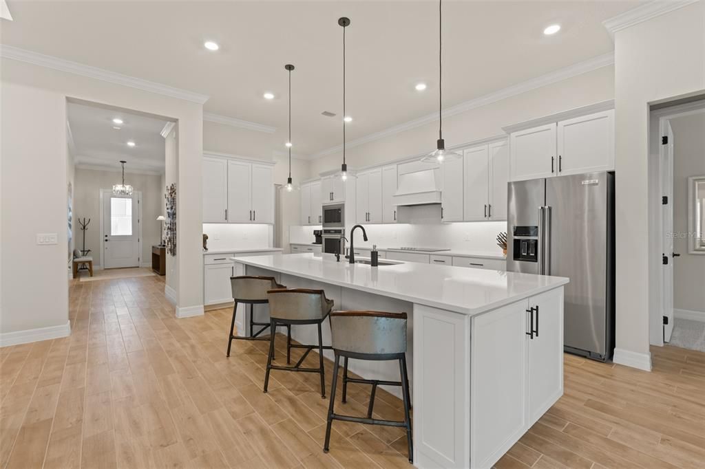 For Sale: $899,000 (3 beds, 3 baths, 2872 Square Feet)