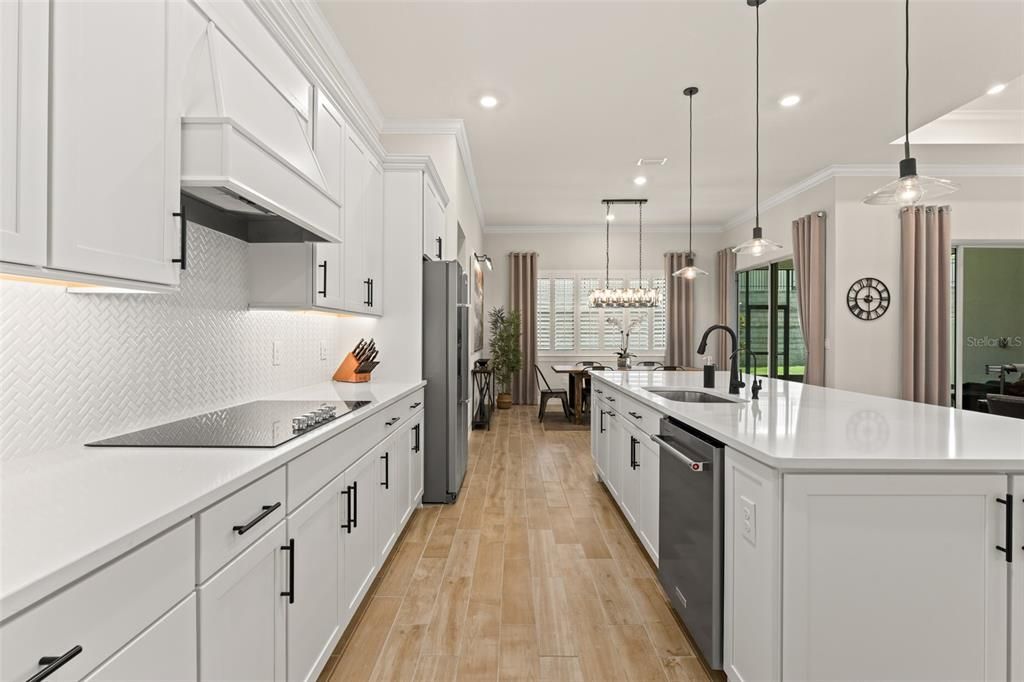For Sale: $899,000 (3 beds, 3 baths, 2872 Square Feet)